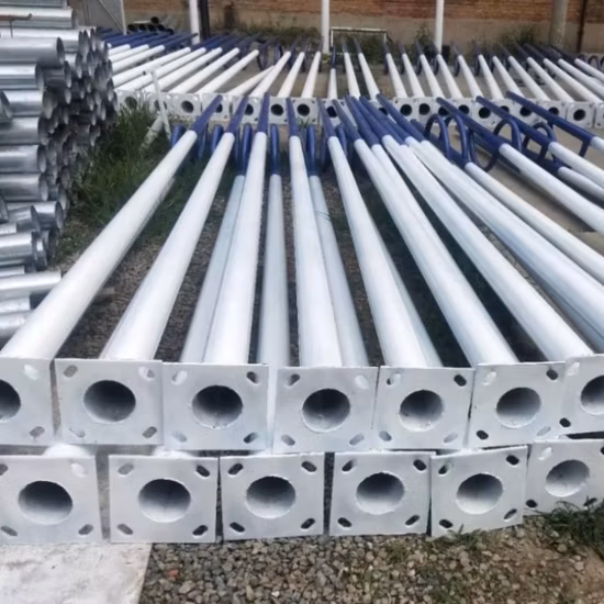 옥외 단 하나 두 배 팔에 의하여 직류 전기를 통하는 강철 포스트 교통 가로등 기둥